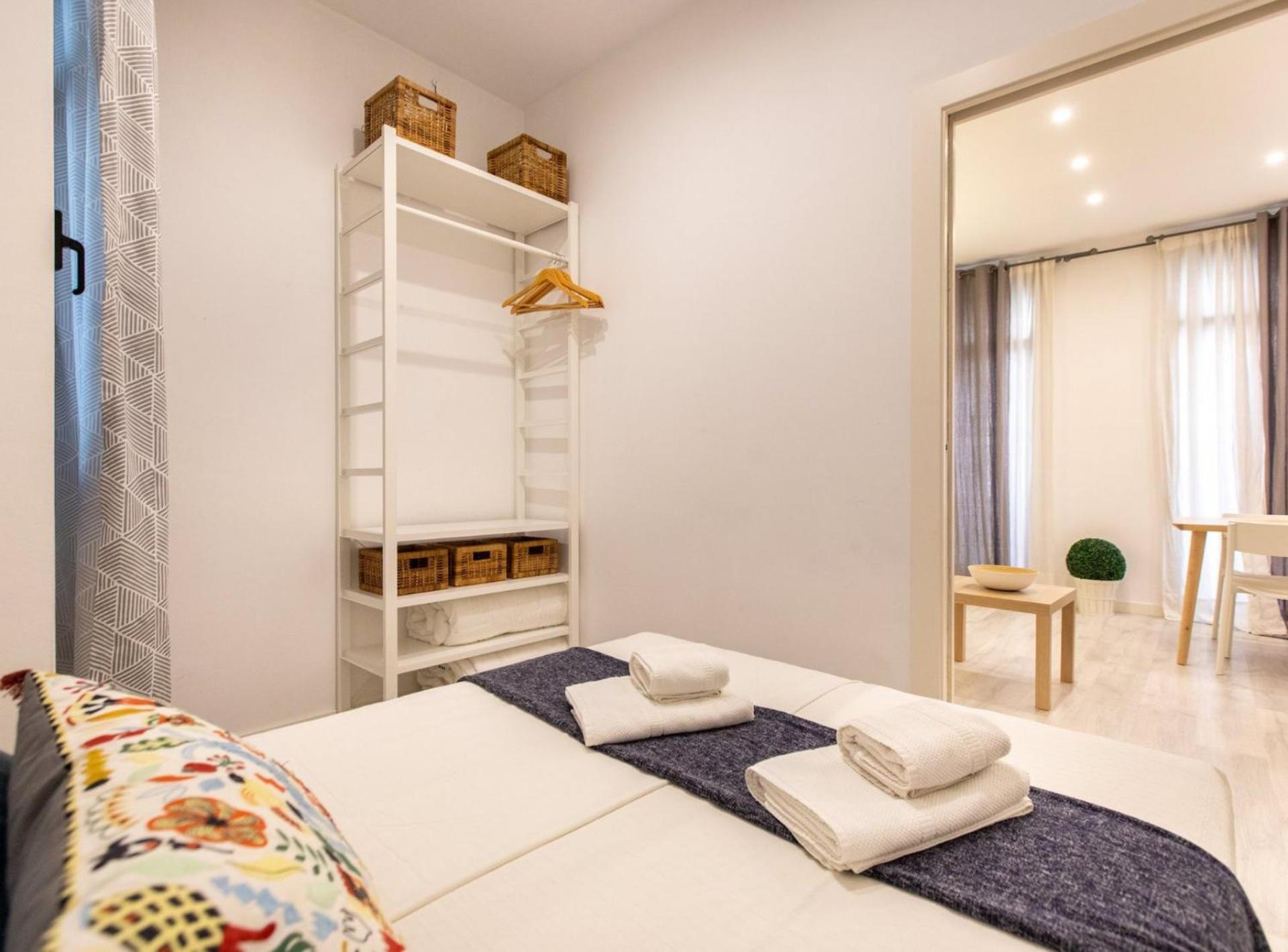 Pere Serafi 2 Bedroom Apartment Barcelona Exterior photo